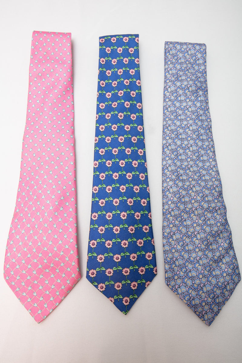 Thomas Pinks Silk Ties Lot of 4 Featuring: Jacquard and Geometric Desi –  Howe Estate Sales